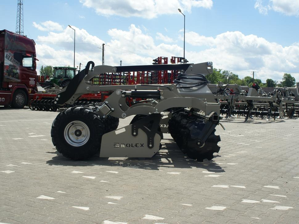 Grades de discos novo ROLEX Scheibenegge /  Disc harrow with hydropack and tire roller / Dechaumeur à disques / Erpice a dischi / Дисковая борона с гидропаком и колёсным катком / Agregat talerzowy uprawowy z hydropackiem i: foto 7