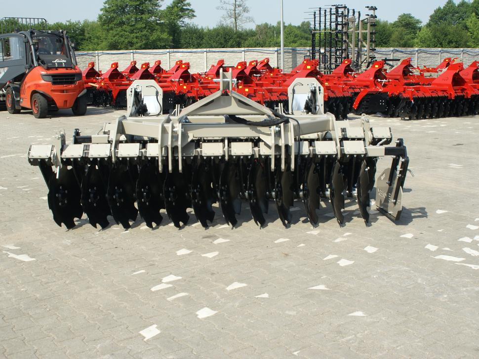 ROLEX Scheibenegge / Discs harrow / Dechaumeur à disques / Erpice a dischi / Дисковая борона / Brona talerzowa 3 m - Grades de discos: foto 3 ROLEX Scheibenegge / Discs harrow / Dechaumeur à disques / Erpice a dischi / Дисковая борона / Brona talerzowa 3 m - Grades de discos: foto 3