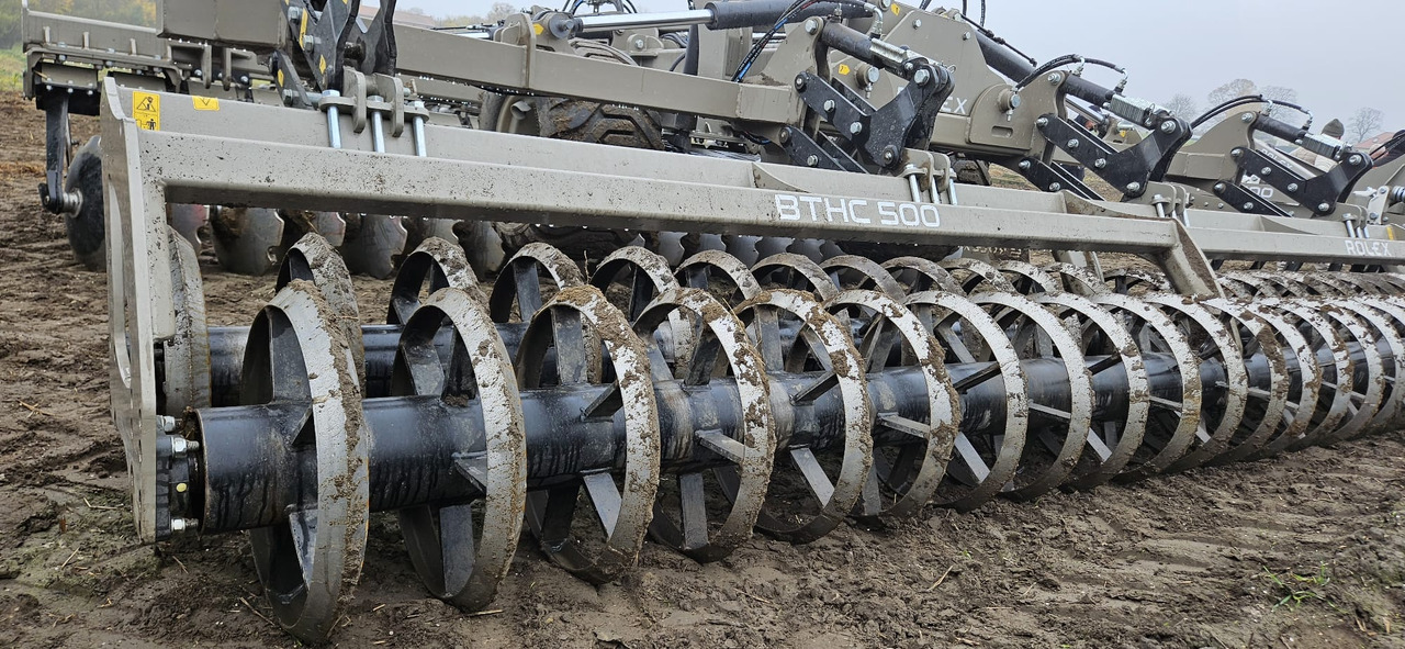 ROLEX Scheibenegge / Hydraulic discs harrow / Dechaumeur à disques / Erpice a dischi / Grada de discos / Дисковая борона / Brona talerzowa 5 m - Grades de discos: foto 3 ROLEX Scheibenegge / Hydraulic discs harrow / Dechaumeur à disques / Erpice a dischi / Grada de discos / Дисковая борона / Brona talerzowa 5 m - Grades de discos: foto 3
