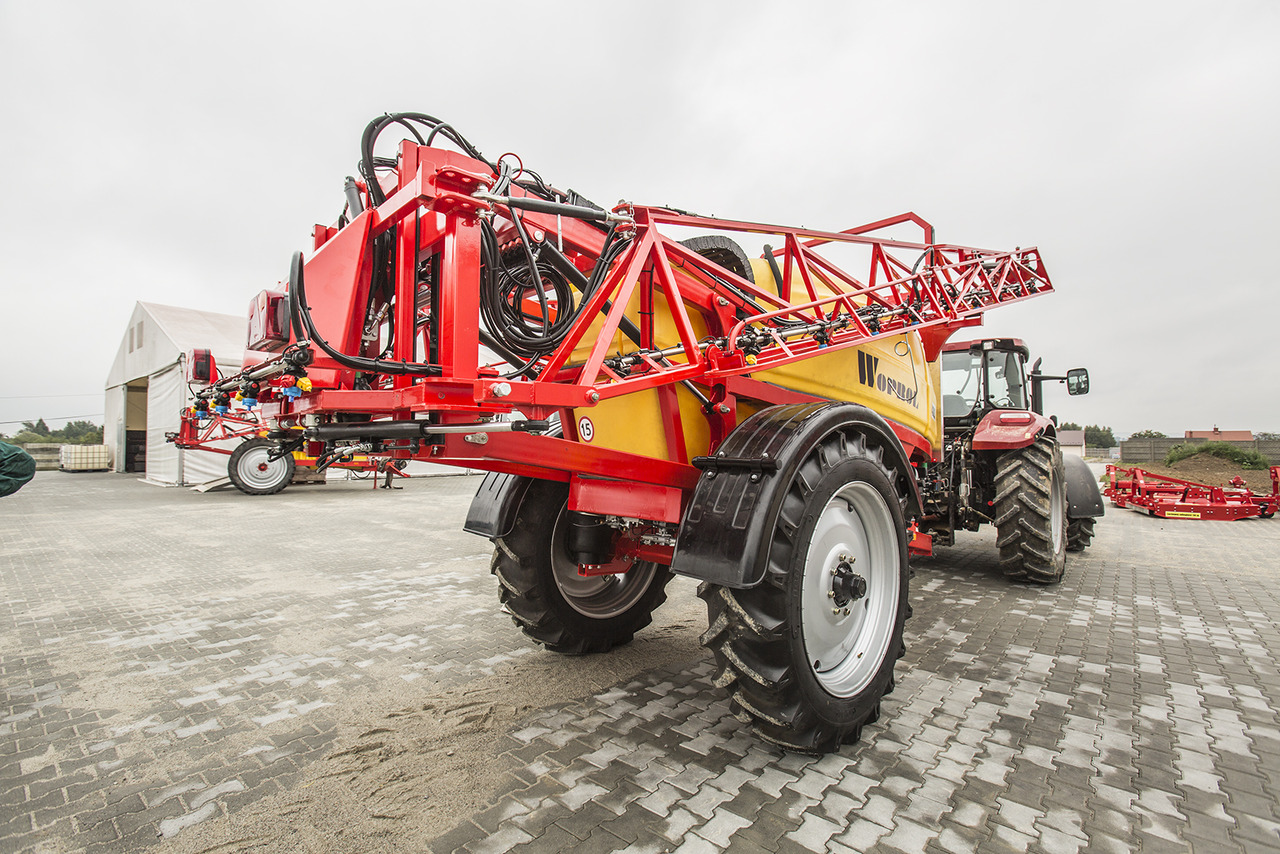 WOPROL Feldspritze / Sprayer / Pulvérisateur / Opryskiwacz 4000 L - Pulverizador de arrastar: foto 4 WOPROL Feldspritze / Sprayer / Pulvérisateur / Opryskiwacz 4000 L - Pulverizador de arrastar: foto 4