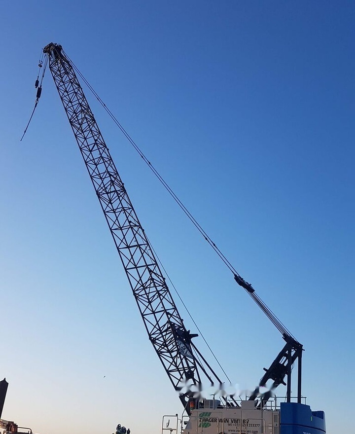 Hitachi-Sumitomo SCX 800A-3 - Guindaste sobre esteiras: foto 3 Hitachi-Sumitomo SCX 800A-3 - Guindaste sobre esteiras: foto 3