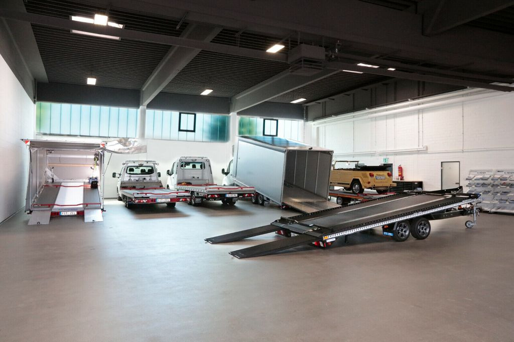 Camião transporte de veículos, Veículo comercial novo Algema IVECO FESTPLATEAU + Planenaufbau 3,6 to Nutzlast: foto 18