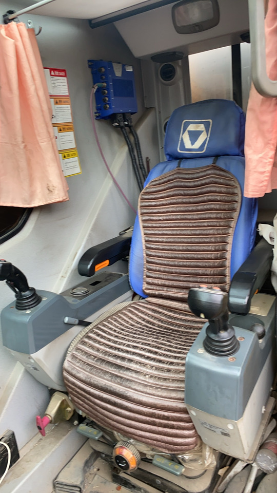 XCMG XCT80L6 - Grua móvel: foto 2 XCMG XCT80L6 - Grua móvel: foto 2