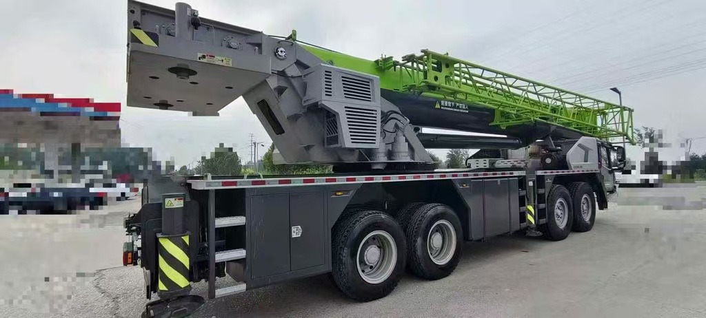 ZOOMLION 1000V5 - Grua móvel: foto 2 ZOOMLION 1000V5 - Grua móvel: foto 2