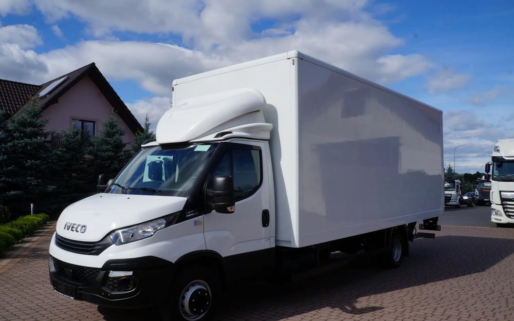 Iveco DAILY 72c18 Automat HI-MATIC Kontener 6 m 117 tys km Wzorowy Stan - Camião furgão: foto 2 Iveco DAILY 72c18 Automat HI-MATIC Kontener 6 m 117 tys km Wzorowy Stan - Camião furgão: foto 2