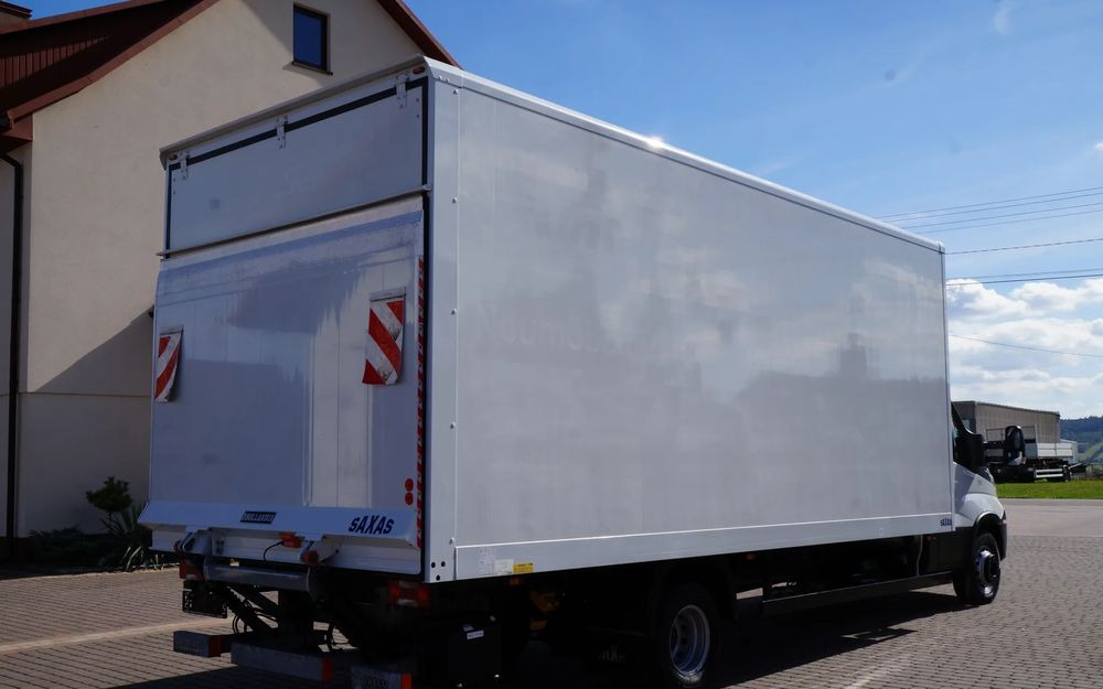 Iveco DAILY 72c18 Automat HI-MATIC Kontener 6 m 117 tys km Wzorowy Stan - Camião furgão: foto 4 Iveco DAILY 72c18 Automat HI-MATIC Kontener 6 m 117 tys km Wzorowy Stan - Camião furgão: foto 4