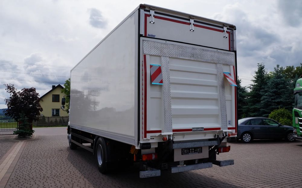 MAN TGM 18.250 / 18.290 EURO 6 KONTENER 19 PALET ŁAD. 9800 KG WINDA - Camião furgão: foto 3 MAN TGM 18.250 / 18.290 EURO 6 KONTENER 19 PALET ŁAD. 9800 KG WINDA - Camião furgão: foto 3
