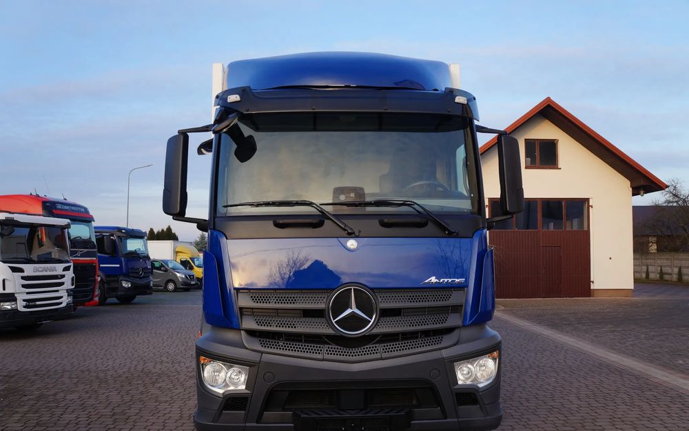 Mercedes-Benz ANTOS 1824 EURO 6 1827 CHŁODNIA KONTENER 8.40 m - Camião frigorífico: foto 3 Mercedes-Benz ANTOS 1824 EURO 6 1827 CHŁODNIA KONTENER 8.40 m - Camião frigorífico: foto 3