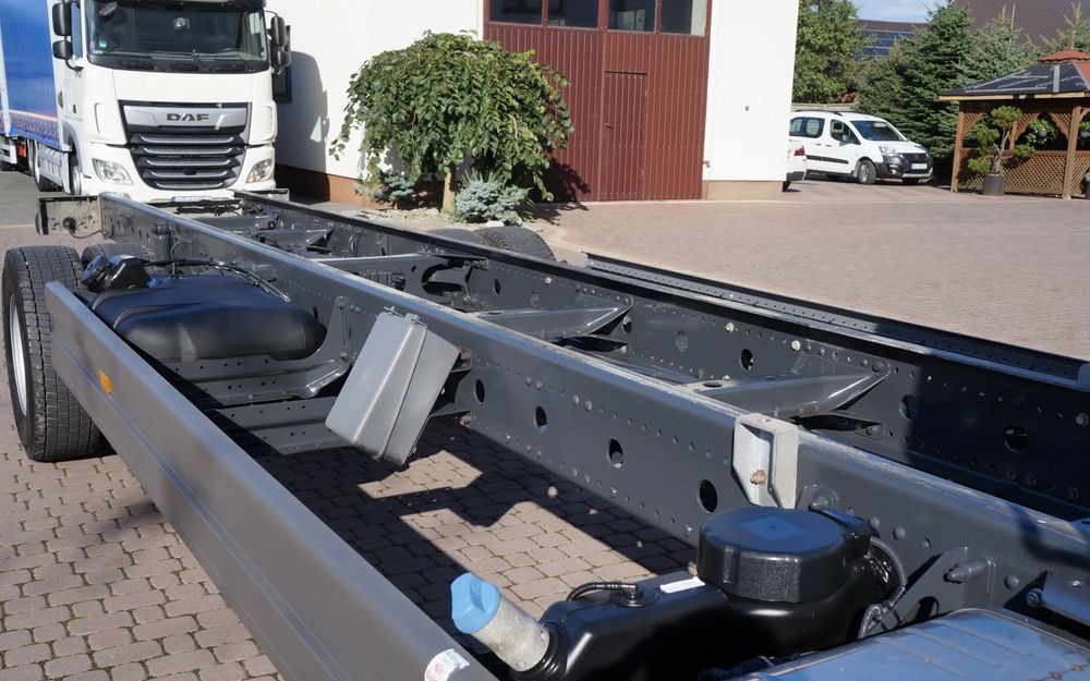 Camião chassi Mercedes-Benz ATEGO 1318 EURO 5 RAMA DO ZABUDOWY MANUAL 1322: foto 10