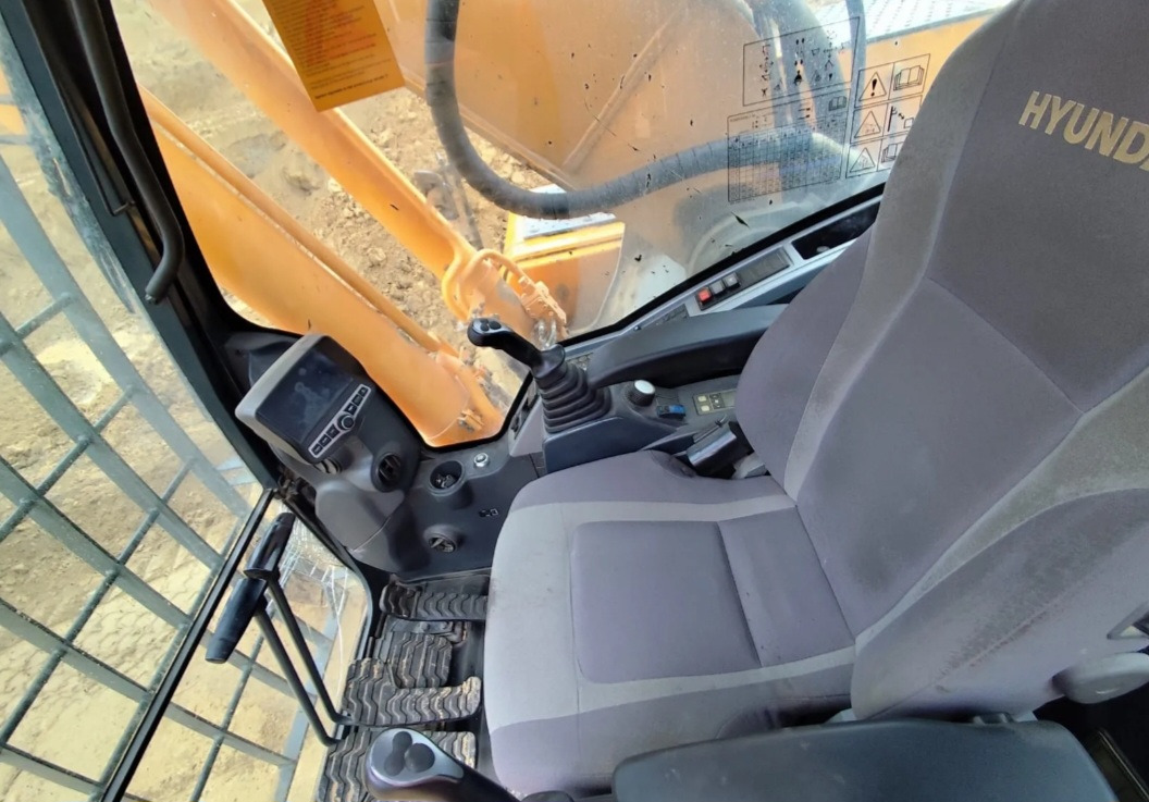 HYUNDAI NLC 300 - Escavadora de rastos: foto 3 HYUNDAI NLC 300 - Escavadora de rastos: foto 3