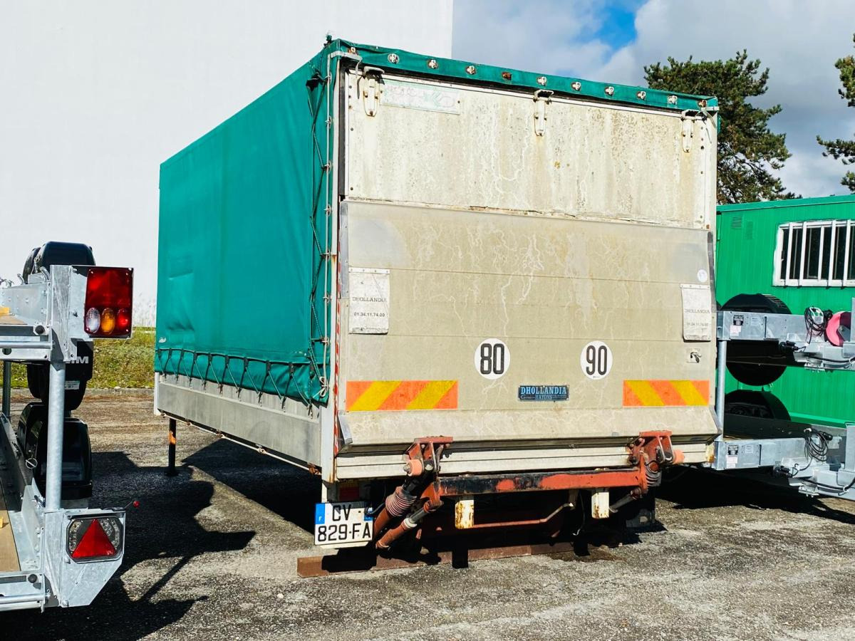 CAISSE SUR BERCE AVEC HAYON - Toldo carroçaria: foto 4 CAISSE SUR BERCE AVEC HAYON - Toldo carroçaria: foto 4
