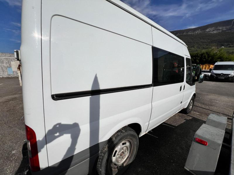 Ford Transit 2,2L TDCI 140cv Moteur HS - Furgão compacto: foto 4 Ford Transit 2,2L TDCI 140cv Moteur HS - Furgão compacto: foto 4