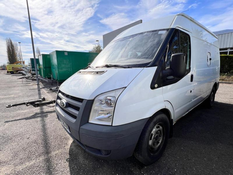 Ford Transit 2,2L TDCI 140cv Moteur HS - Furgão compacto: foto 2 Ford Transit 2,2L TDCI 140cv Moteur HS - Furgão compacto: foto 2