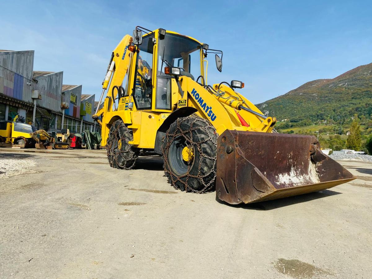 Retroescavadeira KOMATSU Tractopelle WB70 (NET DE TVA): foto 7
