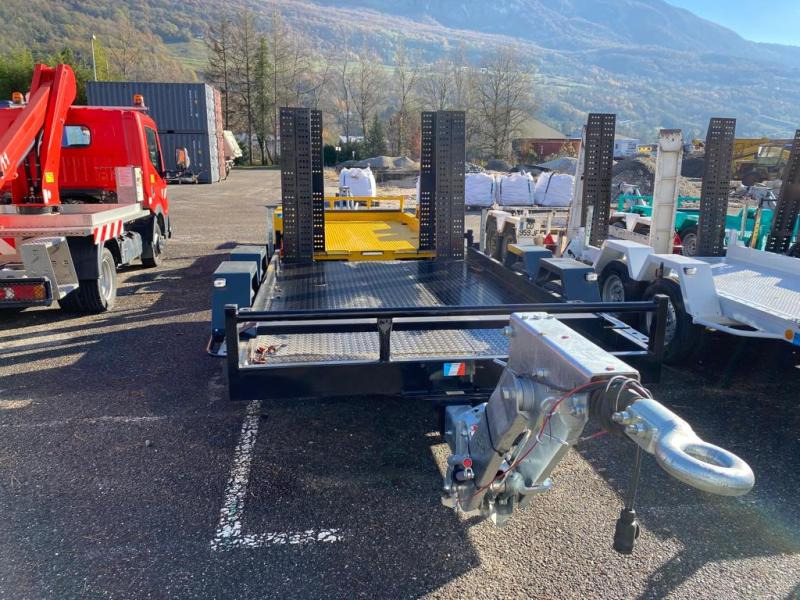 Moiroud ECO350 2 ESSIEUX 3T5 NEUVE NOIR - Reboque porta máquinas: foto 1 Moiroud ECO350 2 ESSIEUX 3T5 NEUVE NOIR - Reboque porta máquinas: foto 1