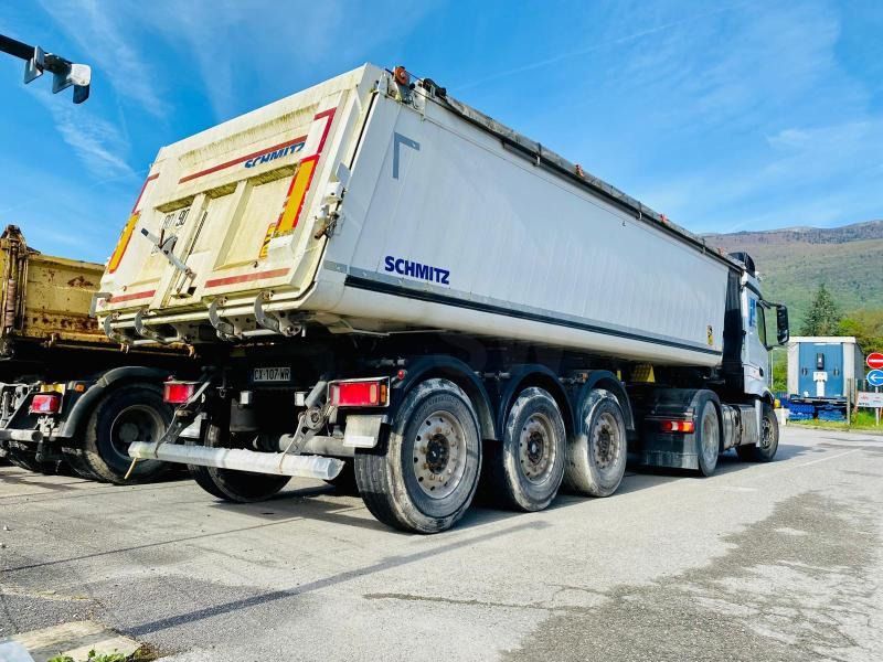 SCHMITZ CARGOBULL SGFS3 REMORQUE SEMI BENNE (3 Essieux) - Semi-reboque basculante: foto 4 SCHMITZ CARGOBULL SGFS3 REMORQUE SEMI BENNE (3 Essieux) - Semi-reboque basculante: foto 4
