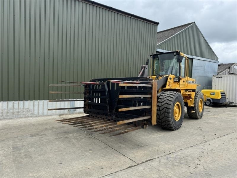 Albutt Albutt B916HX Buck Rake - Autocarregadora: foto 1 Albutt Albutt B916HX Buck Rake - Autocarregadora: foto 1