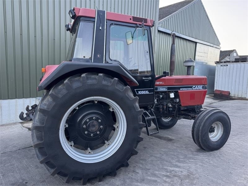 Case International 1056XL 2WD - Trator: foto 2 Case International 1056XL 2WD - Trator: foto 2