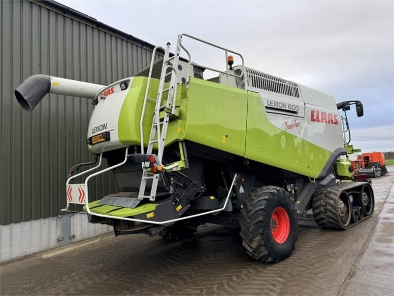 Claas Lexion 600TT c/w V1200 Header - Equipamento para colheitadeira: foto 2 Claas Lexion 600TT c/w V1200 Header - Equipamento para colheitadeira: foto 2