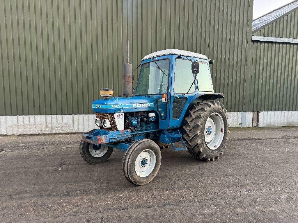Ford 7610 2wd - Trator: foto 1 Ford 7610 2wd - Trator: foto 1