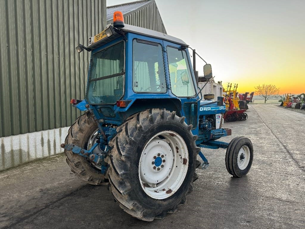 Ford 7610 2wd - Trator: foto 4 Ford 7610 2wd - Trator: foto 4