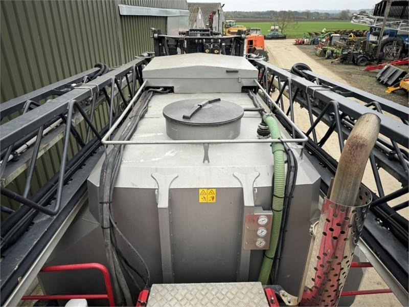 Pulverizador montado Horsch Leeb PT270 36m 8000L: foto 15