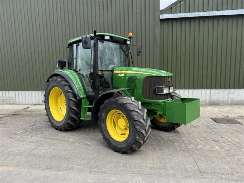 John Deere John Deere 6320 SE **Low Hours** **No VAT** - Trator: foto 1 John Deere John Deere 6320 SE **Low Hours** **No VAT** - Trator: foto 1