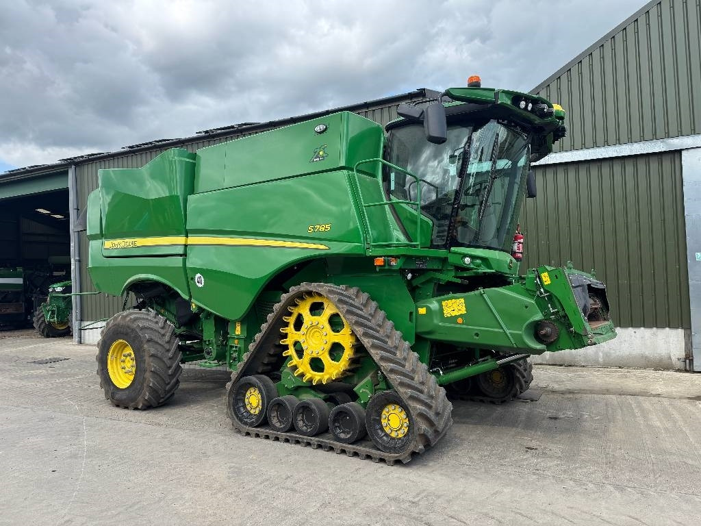John Deere S785 4WD c/w 735D Header - Ceifeira debulhadora: foto 3 John Deere S785 4WD c/w 735D Header - Ceifeira debulhadora: foto 3