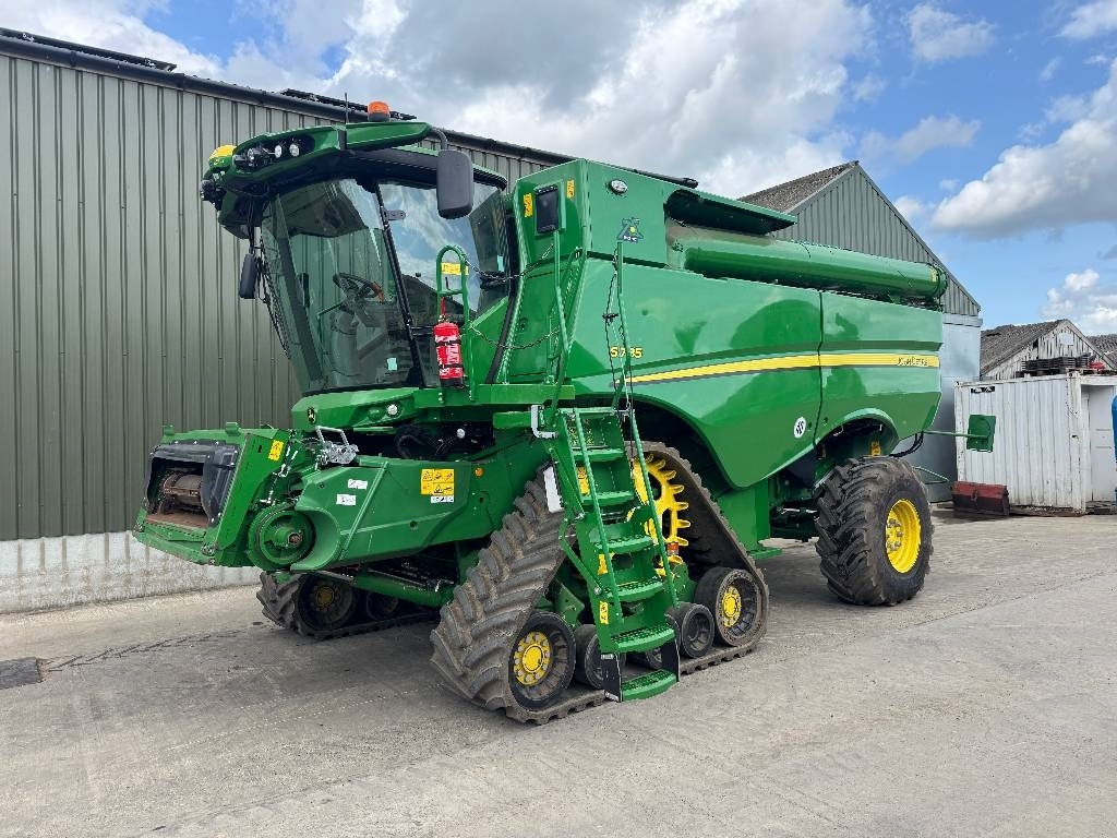 John Deere S785 4WD c/w 735D Header - Ceifeira debulhadora: foto 1 John Deere S785 4WD c/w 735D Header - Ceifeira debulhadora: foto 1