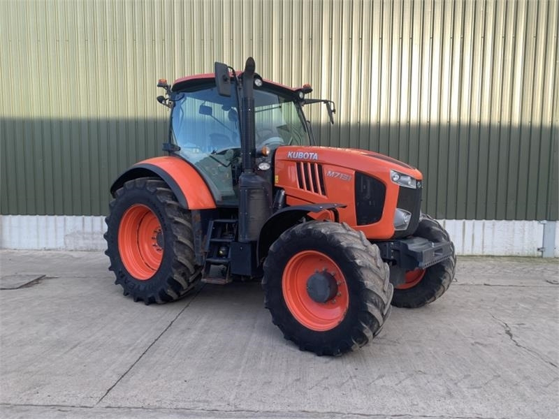 Kubota M7131 - Trator: foto 3 Kubota M7131 - Trator: foto 3