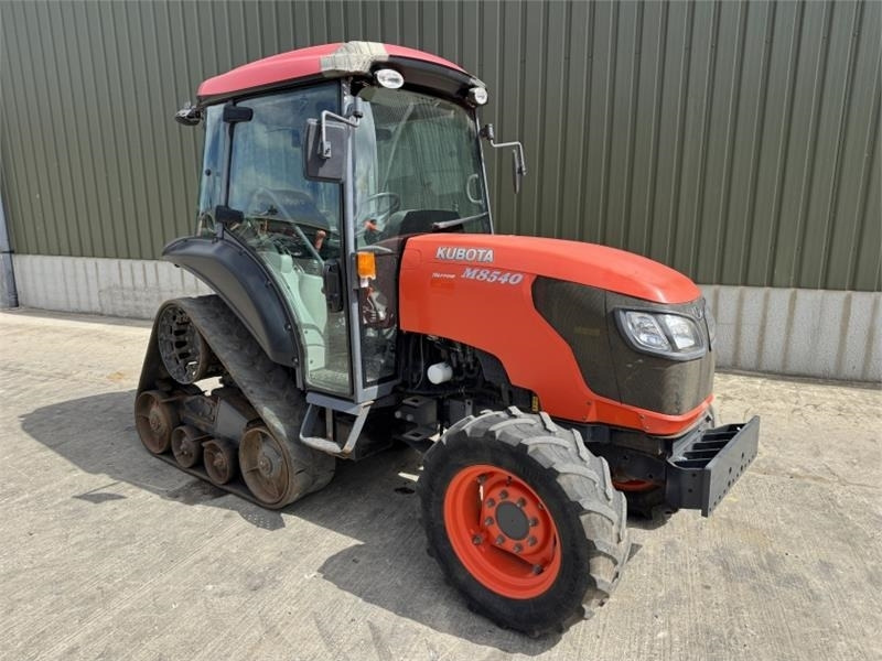 Kubota M8540 Narrow Half Track *85 HP* - Trator: foto 3 Kubota M8540 Narrow Half Track *85 HP* - Trator: foto 3