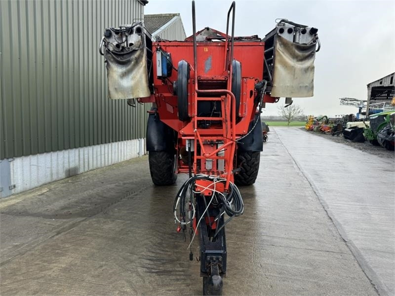 Kuhn Kuhn AGT 6036 Boom Fert Spreader - Distribuidor de fertilizantes: foto 5 Kuhn Kuhn AGT 6036 Boom Fert Spreader - Distribuidor de fertilizantes: foto 5