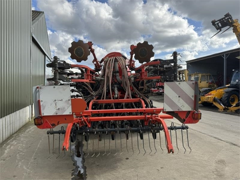 Kuhn Speedliner 4000 Seed Drill - Semeadora combinada: foto 3 Kuhn Speedliner 4000 Seed Drill - Semeadora combinada: foto 3