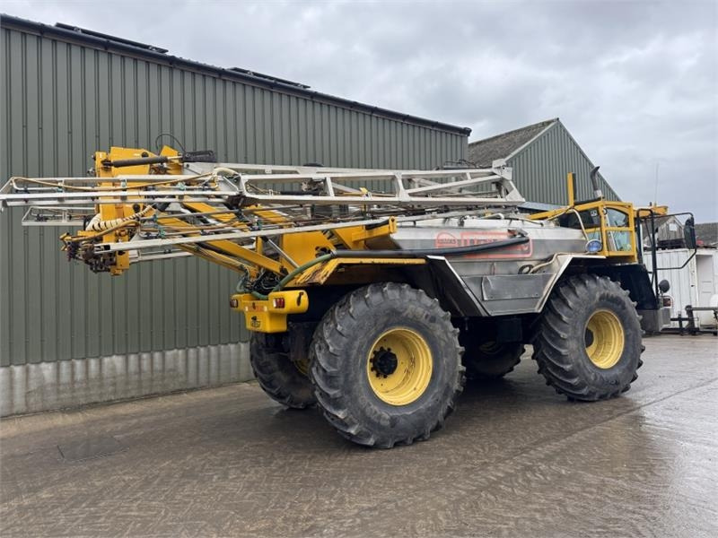 Lite-Trac 5500 24m Self Propelled Sprayer - Pulverizador montado: foto 4 Lite-Trac 5500 24m Self Propelled Sprayer - Pulverizador montado: foto 4