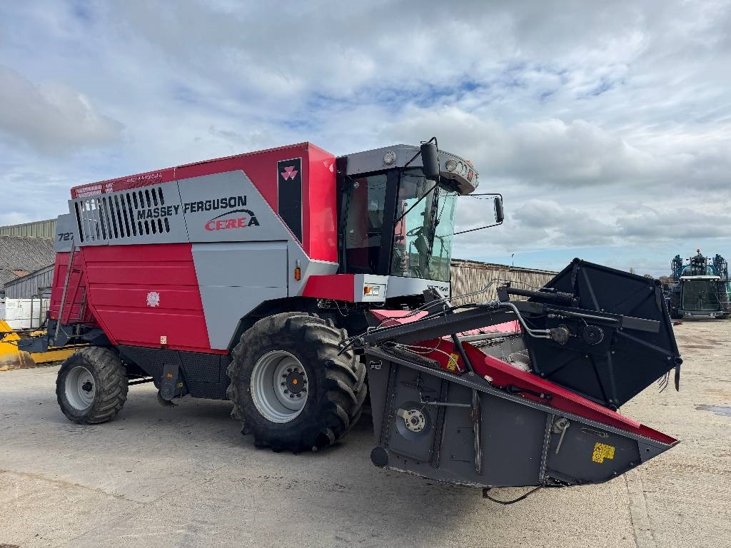 Massey Ferguson Cerea 7274 Rotary Seperator c/w 22ft Header - Ceifeira debulhadora: foto 3 Massey Ferguson Cerea 7274 Rotary Seperator c/w 22ft Header - Ceifeira debulhadora: foto 3