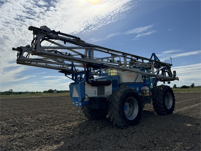 Matrot M44D 36m Self Propelled Sprayer  - Pulverizador montado: foto 4 Matrot M44D 36m Self Propelled Sprayer  - Pulverizador montado: foto 4