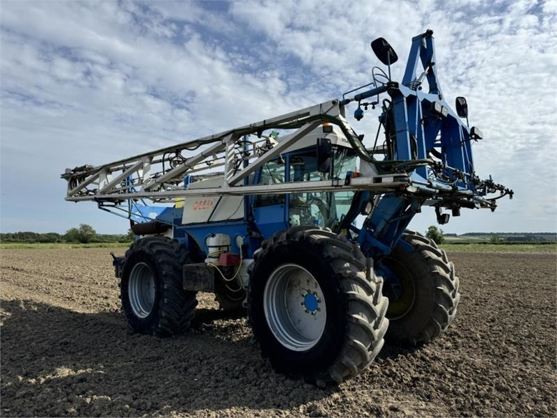 Matrot M44D 36m Self Propelled Sprayer  - Pulverizador montado: foto 5 Matrot M44D 36m Self Propelled Sprayer  - Pulverizador montado: foto 5