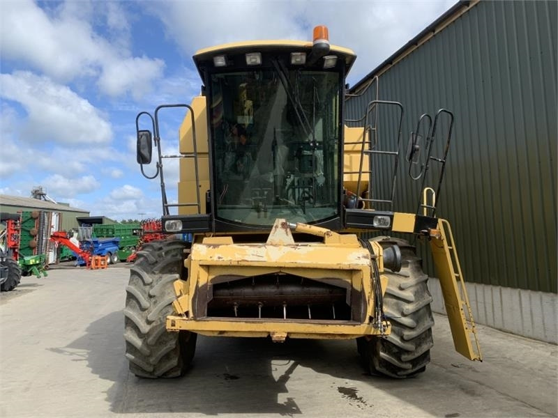 New Holland/Laverda New Holland TL58i / Laverda Hi - Equipamento para colheitadeira: foto 5 New Holland/Laverda New Holland TL58i / Laverda Hi - Equipamento para colheitadeira: foto 5