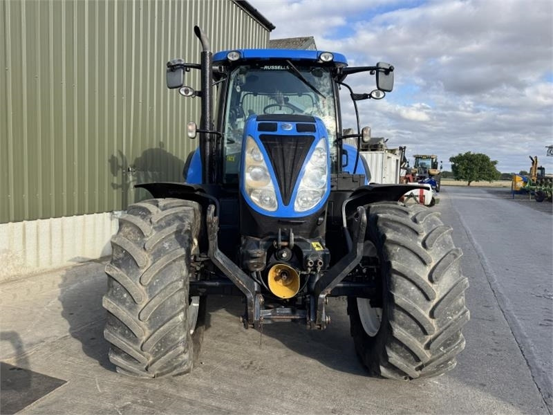 New Holland T7.210 Auto Command - Trator: foto 4 New Holland T7.210 Auto Command - Trator: foto 4