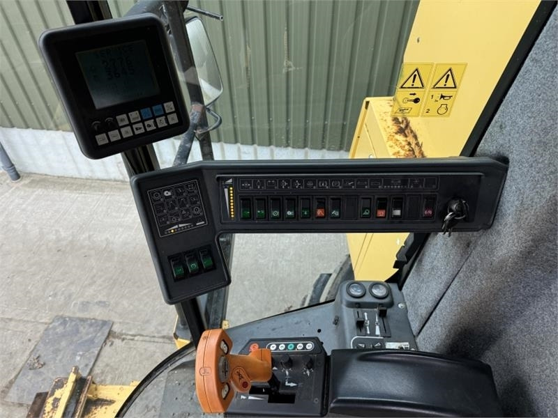 Leasing de New Holland TX67 c/w 20ft Header  New Holland TX67 c/w 20ft Header: foto 18
