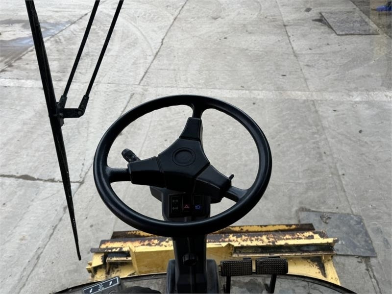 Leasing de New Holland TX67 c/w 20ft Header  New Holland TX67 c/w 20ft Header: foto 21
