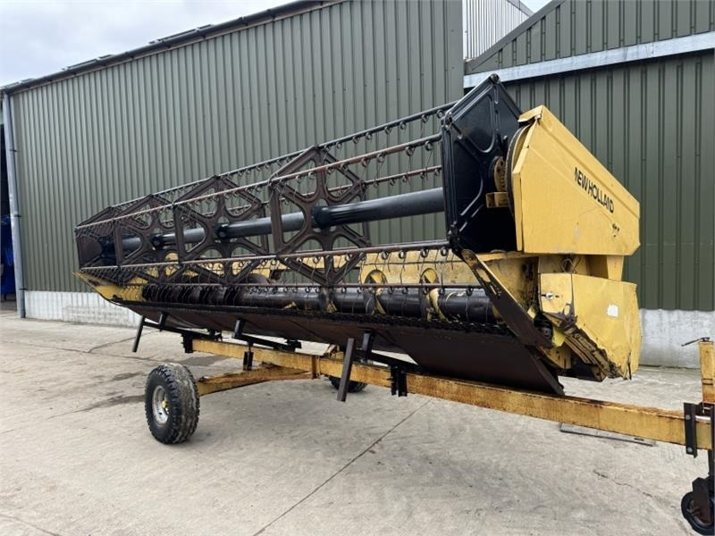 Leasing de New Holland TX67 c/w 20ft Header  New Holland TX67 c/w 20ft Header: foto 22