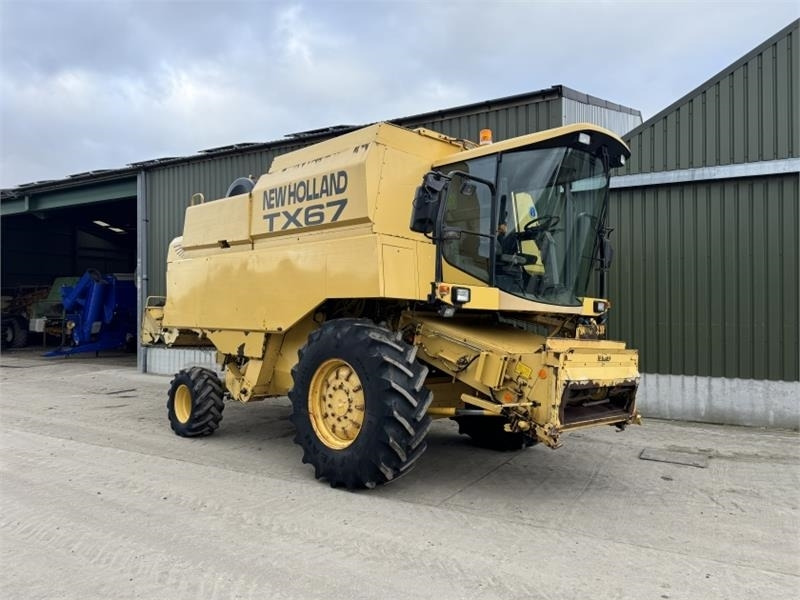New Holland TX67 c/w 20ft Header - Equipamento para colheitadeira: foto 1 New Holland TX67 c/w 20ft Header - Equipamento para colheitadeira: foto 1