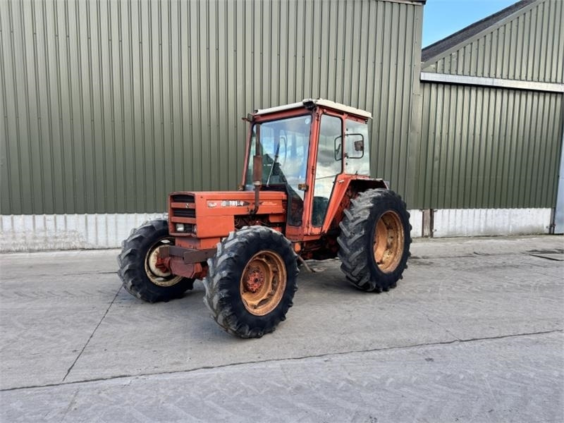 Renault Renault 781-4 4WD Tractor - Trator: foto 1 Renault Renault 781-4 4WD Tractor - Trator: foto 1