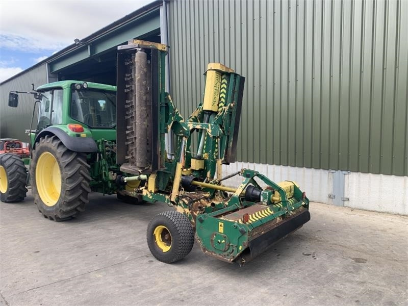 Spearhead Trident 4000 4M Folding Flail Mower  - Gadanheira: foto 4 Spearhead Trident 4000 4M Folding Flail Mower  - Gadanheira: foto 4