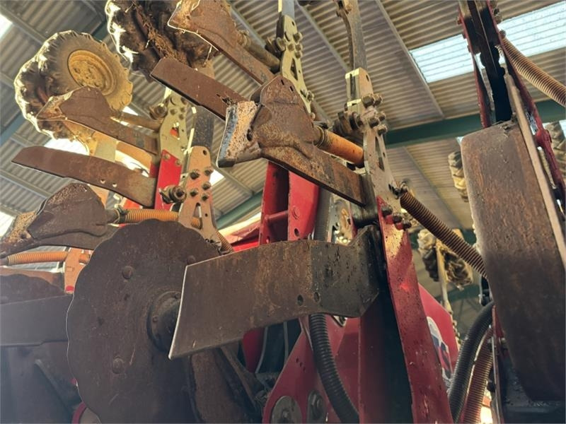 Semeadora combinada Sumo 6m DTS Deep Tillage Seeder Trailed Direct Drill: foto 12 Semeadora combinada Sumo 6m DTS Deep Tillage Seeder Trailed Direct Drill: foto 12