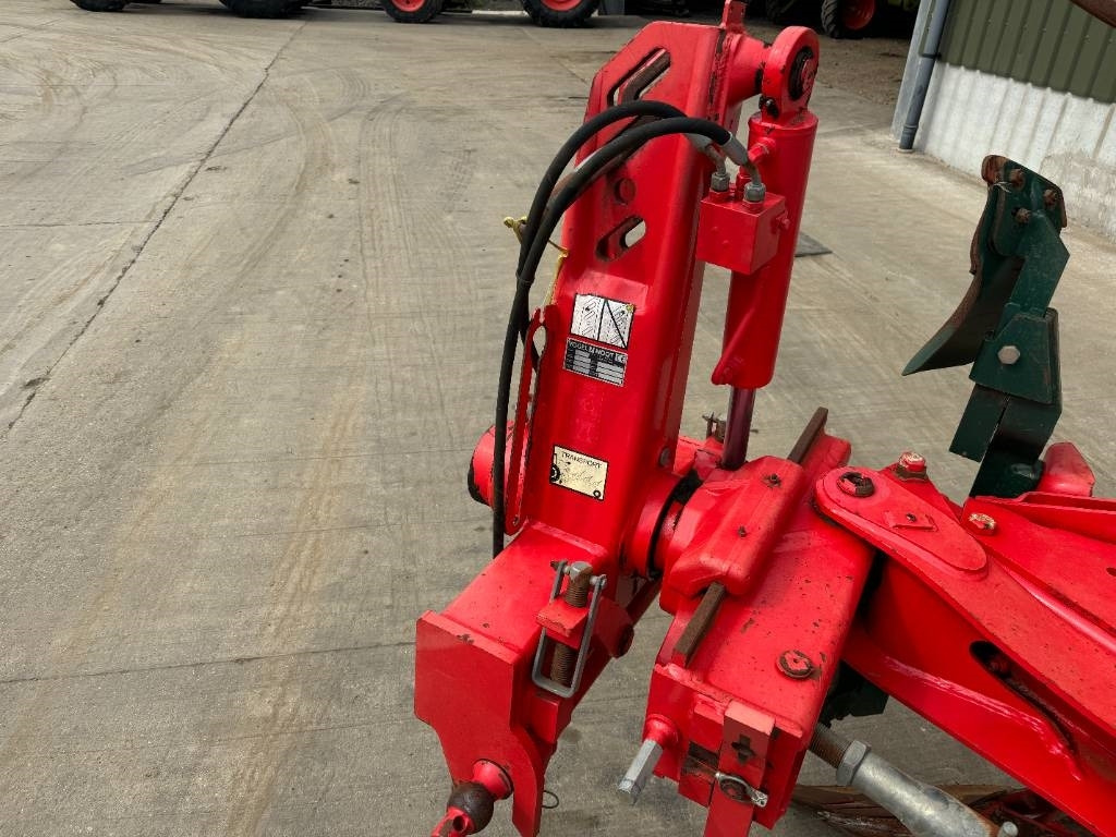 Vogel & Noot Plus Xm 900 5 Furrow Plough - Arado: foto 4 Vogel & Noot Plus Xm 900 5 Furrow Plough - Arado: foto 4