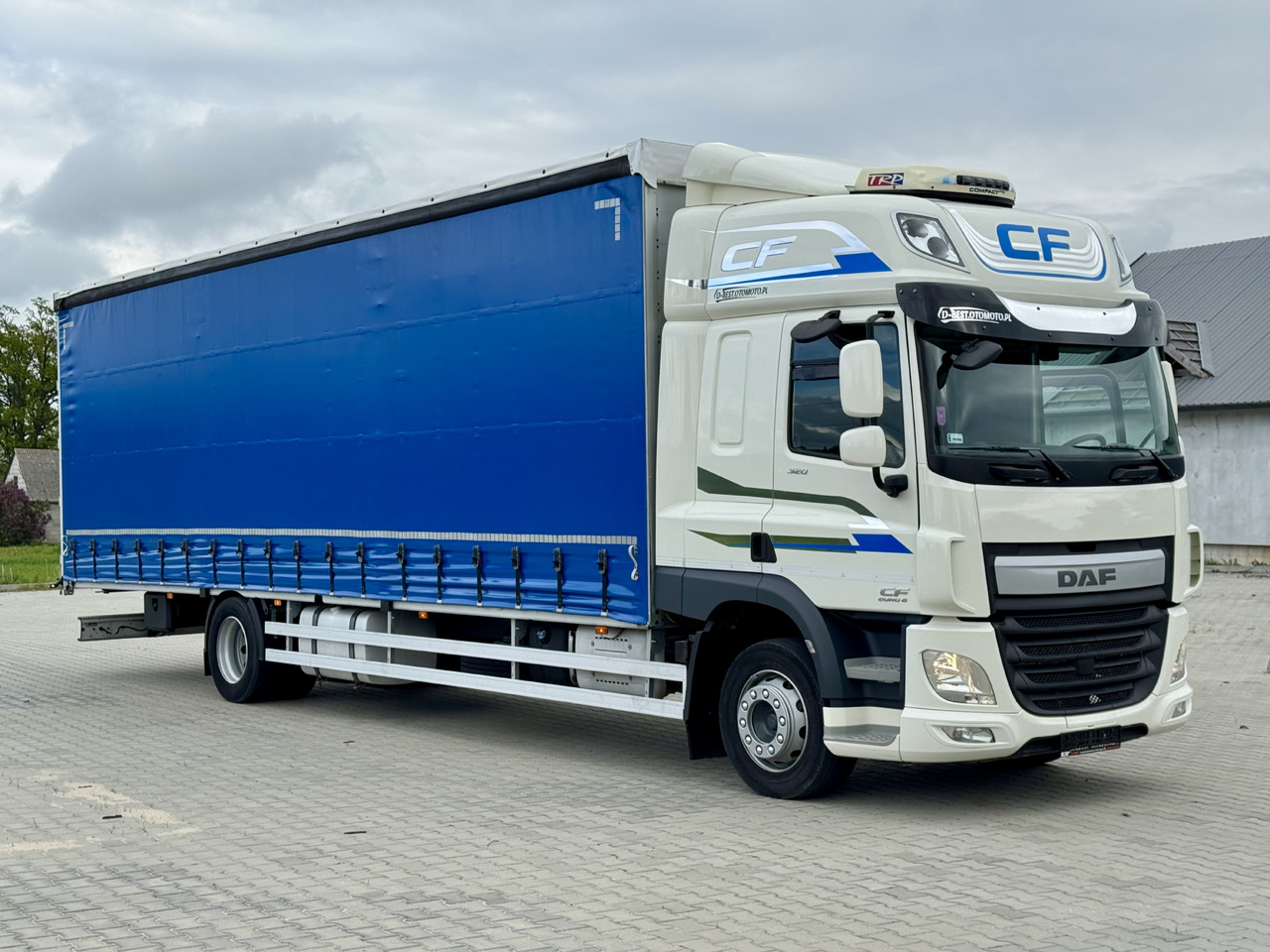 DAF CF 320 / FIRANKA / 24 EUROPALETY / SYPIALKA / AUTOMAT / KLIMA POSTOJOWA / 2017 ROK - Camião de lona: foto 1 DAF CF 320 / FIRANKA / 24 EUROPALETY / SYPIALKA / AUTOMAT / KLIMA POSTOJOWA / 2017 ROK - Camião de lona: foto 1