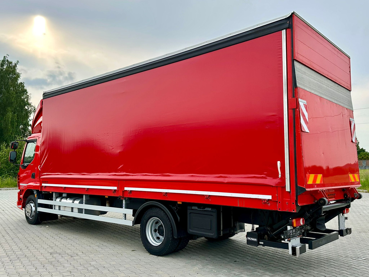 DAF LF 290 / BURTO - FIRANKA / 18 PALET / WINDA / 16 T DMC / SYPIALKA / 2020 ROK / SPROWADZONY - Camião de lona: foto 3 DAF LF 290 / BURTO - FIRANKA / 18 PALET / WINDA / 16 T DMC / SYPIALKA / 2020 ROK / SPROWADZONY - Camião de lona: foto 3