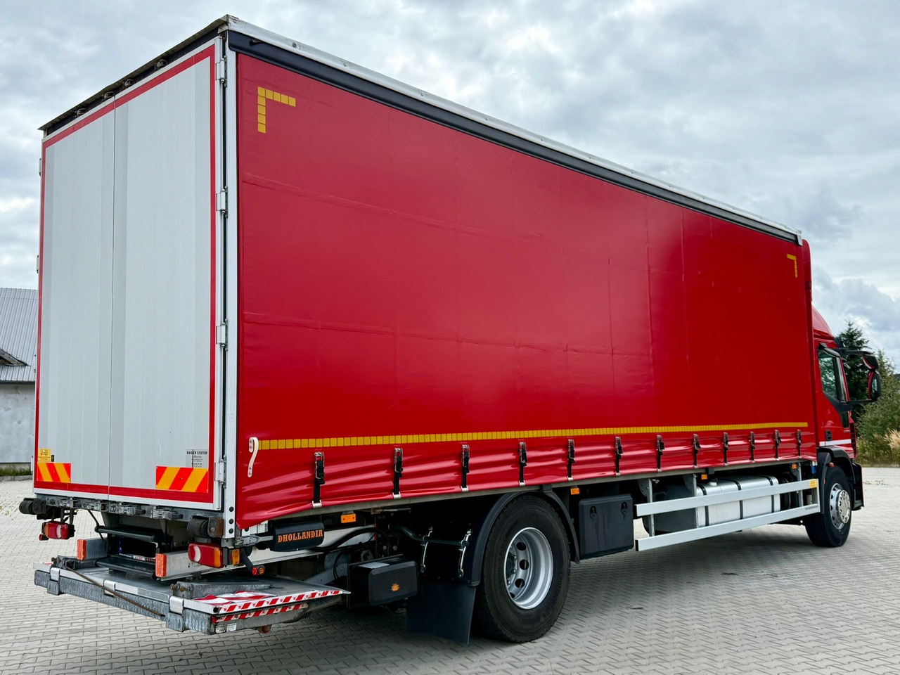 IVECO EUROCARGO 180-280 / FIRANKA / WINDA / 20 PALET / 80 TYŚ KM / 2023 ROK / 9 223 KG ŁADOWNOŚ - Camião de lona: foto 4 IVECO EUROCARGO 180-280 / FIRANKA / WINDA / 20 PALET / 80 TYŚ KM / 2023 ROK / 9 223 KG ŁADOWNOŚ - Camião de lona: foto 4
